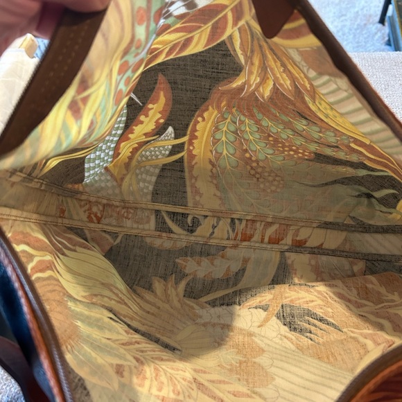 🔥 RARE 🔥 Salvatore Ferragamo Vintage Coated Canvas and Leather Shoulder Bag - Picture 11 of 13